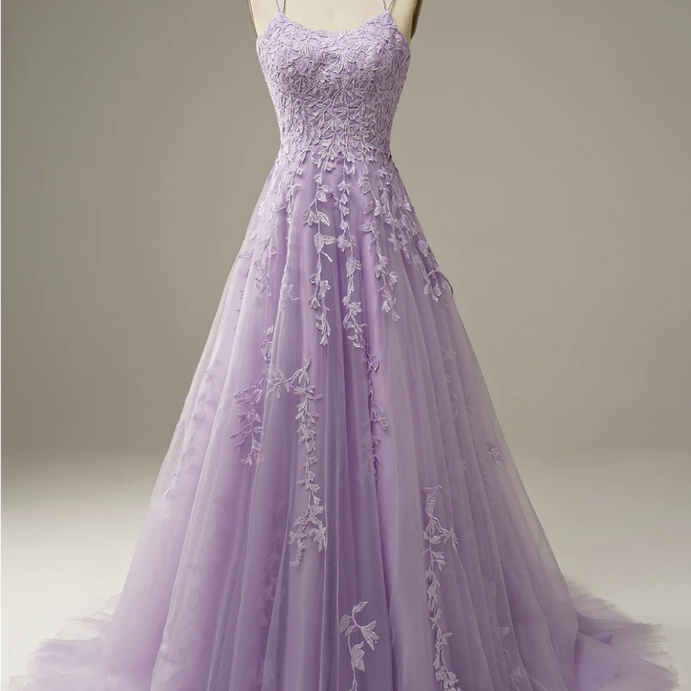 A-Line Lavender Lace & Tulle Spaghetti-Strap Prom Gown